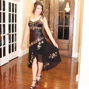 SOLD!! 100% Silk Cache Dress Size 4